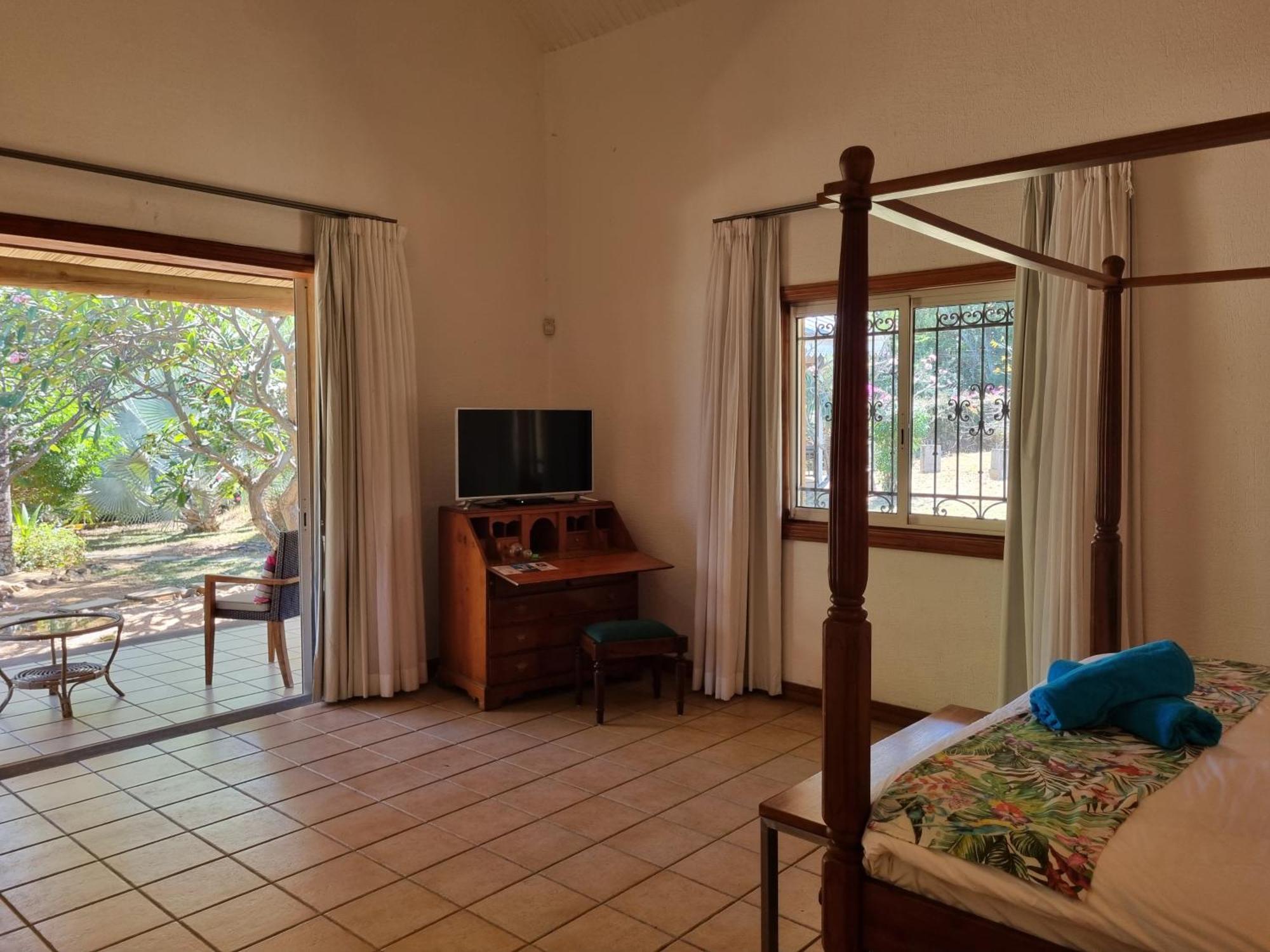 Shanti Ghar Guest House タマラン エクステリア 写真