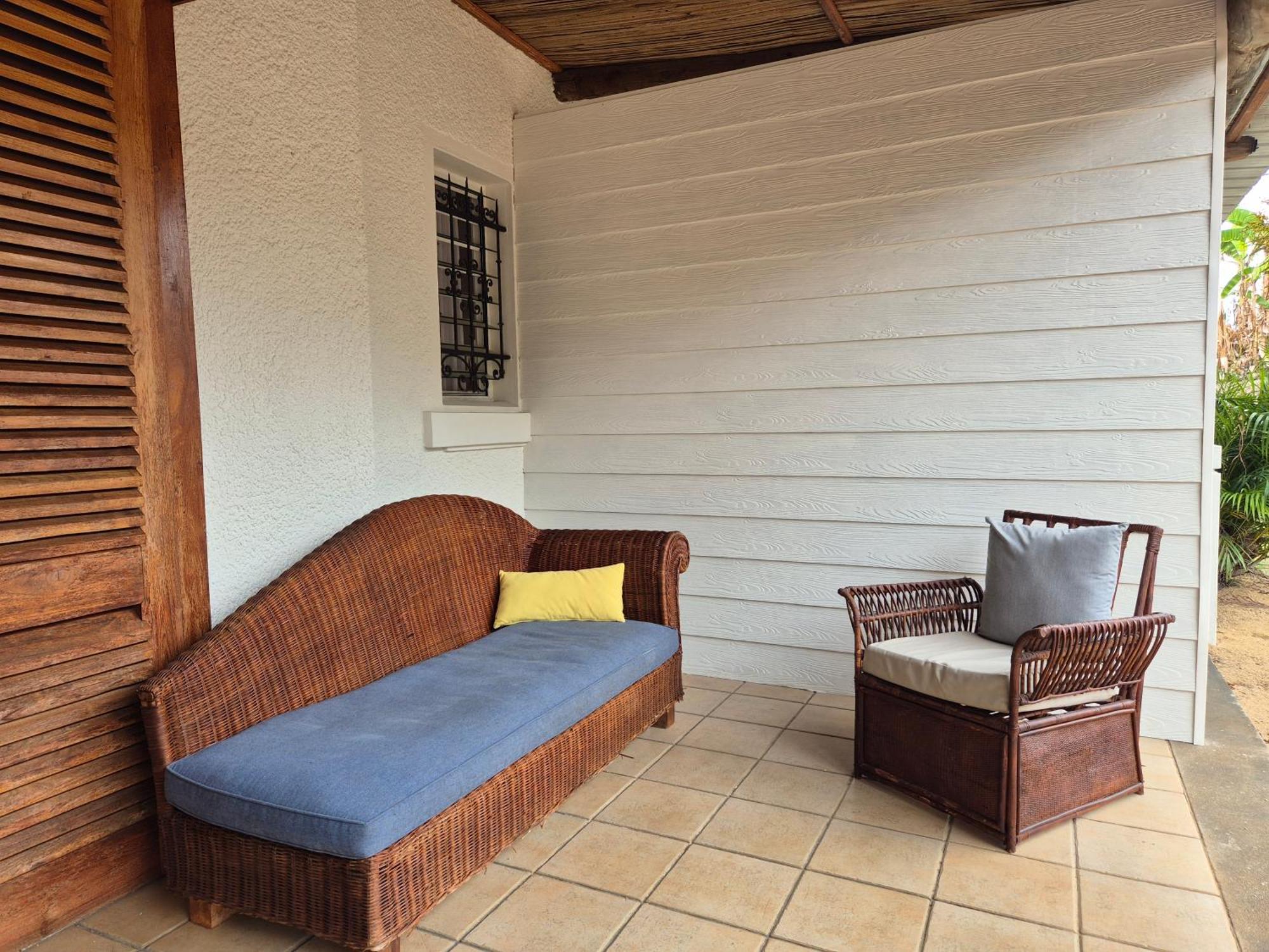 Shanti Ghar Guest House タマラン エクステリア 写真
