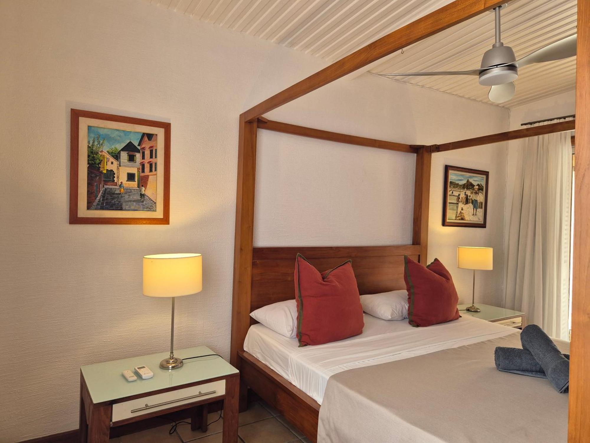 Shanti Ghar Guest House タマラン エクステリア 写真