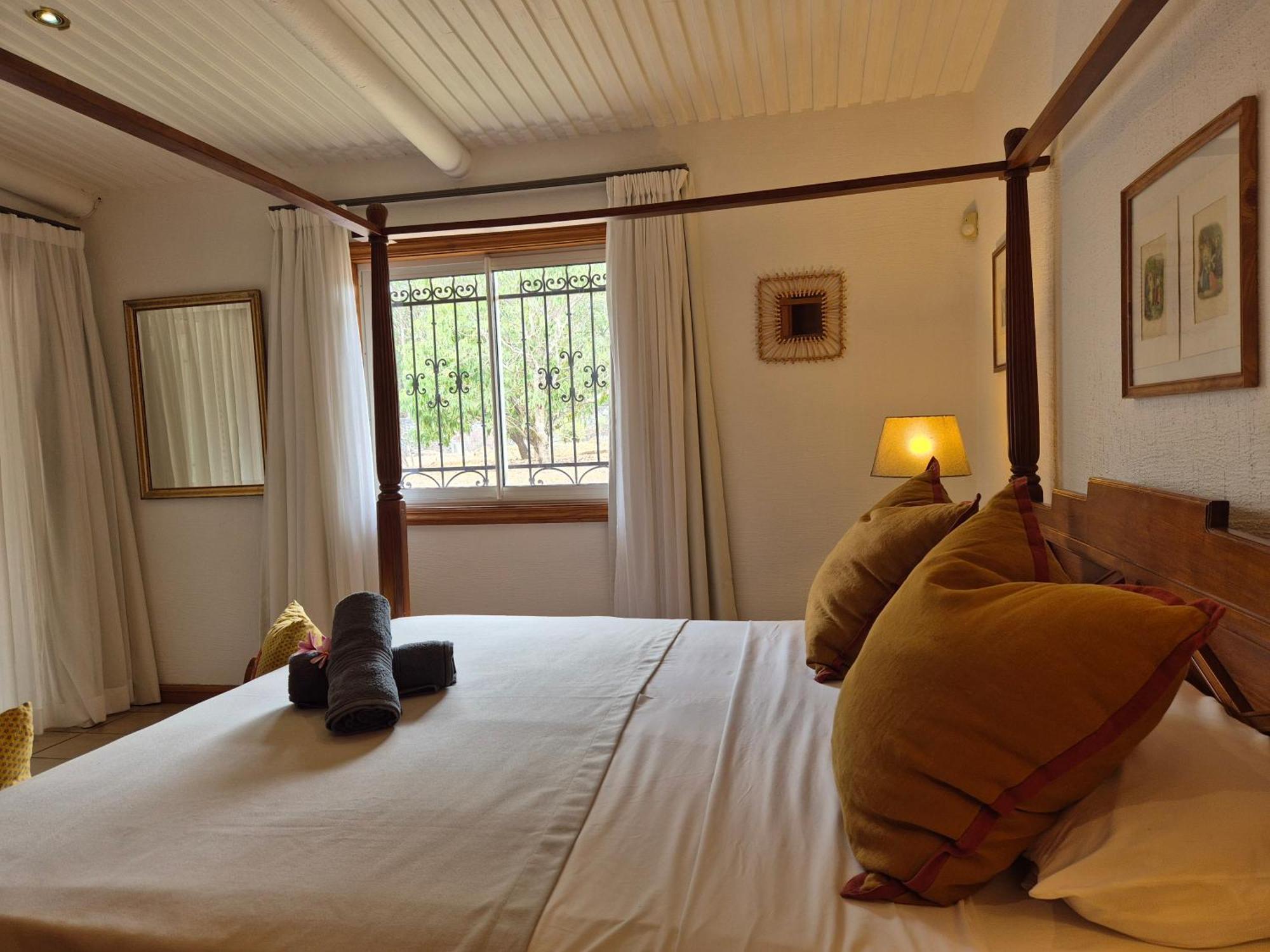 Shanti Ghar Guest House タマラン エクステリア 写真