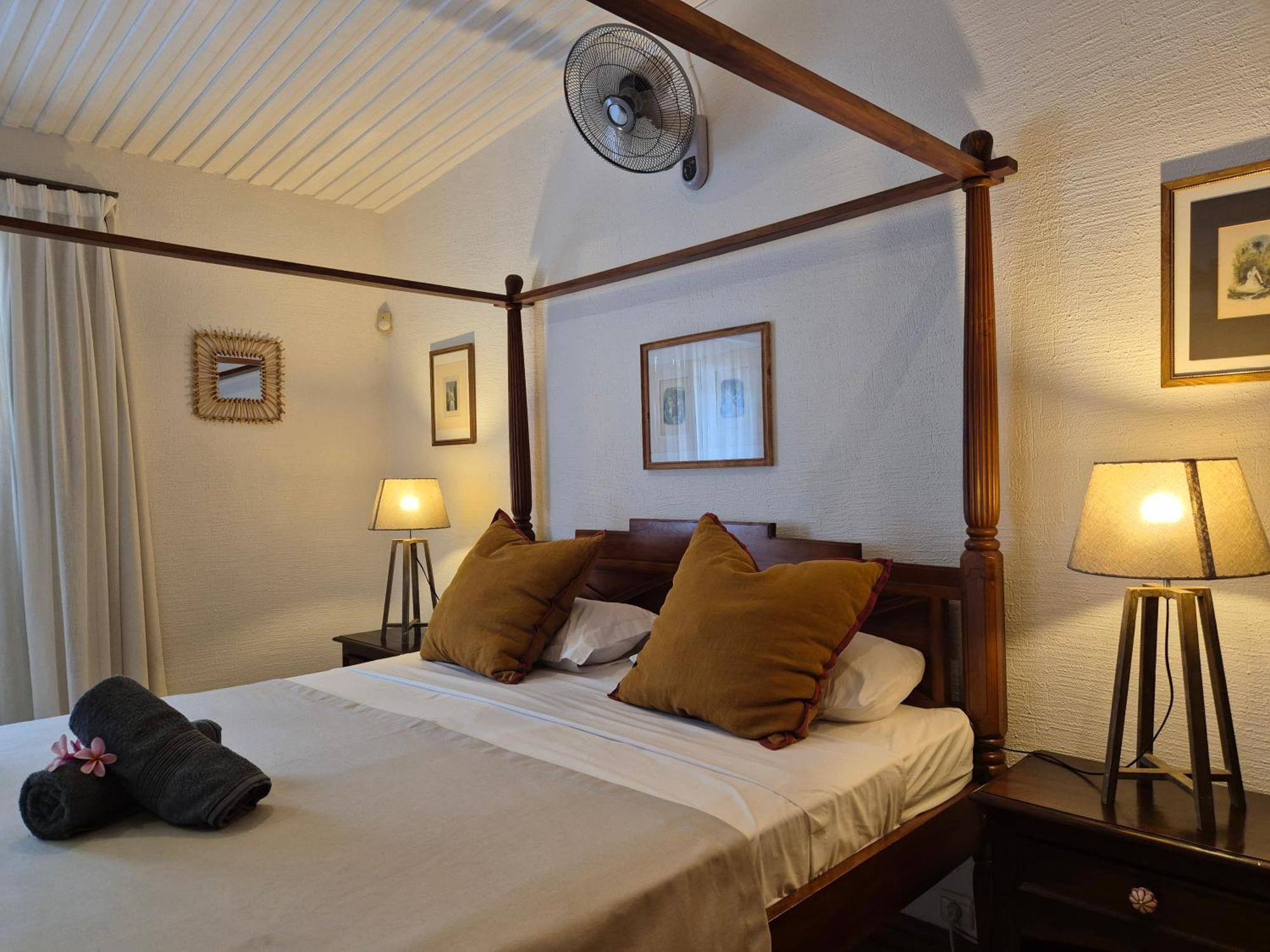 Shanti Ghar Guest House タマラン エクステリア 写真